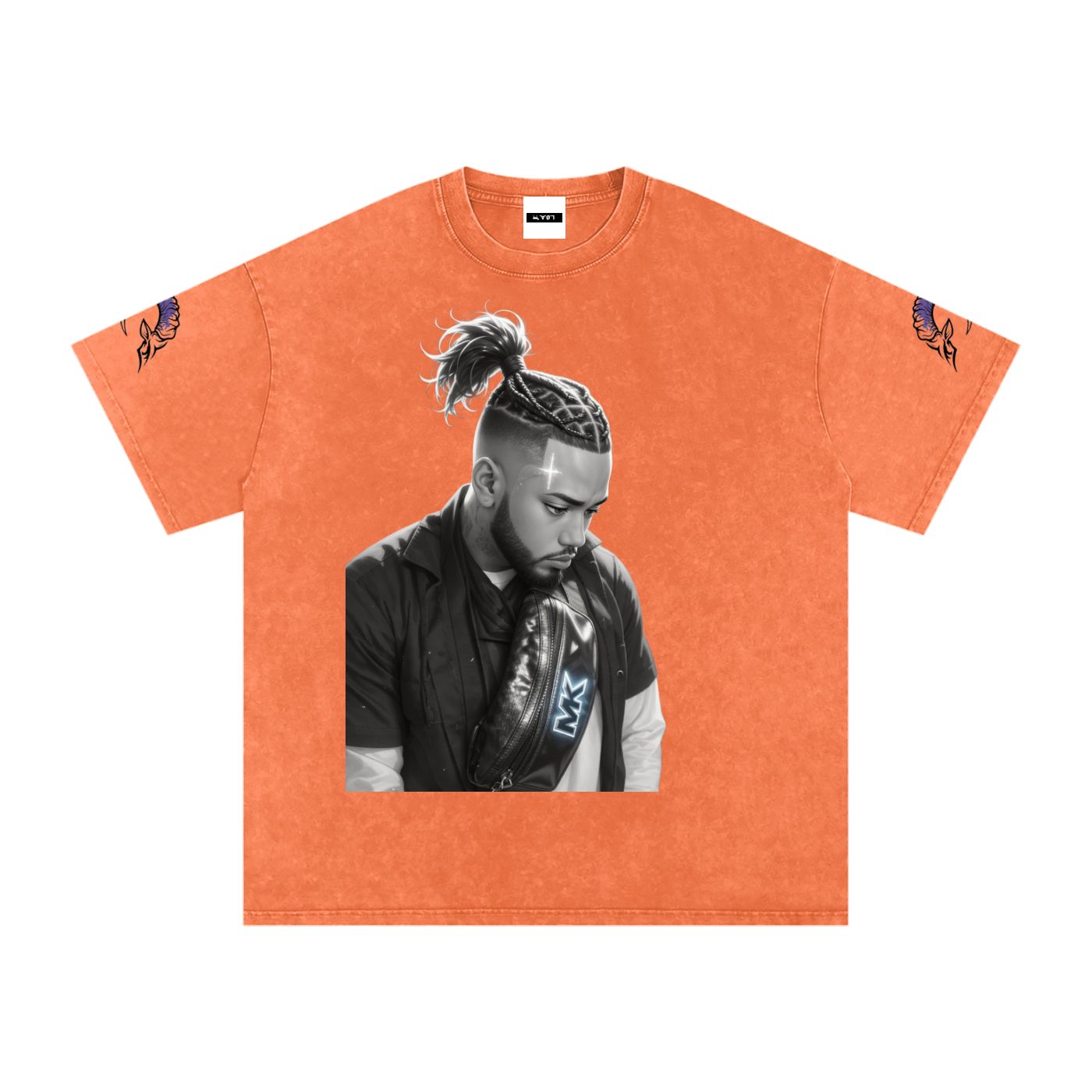 Snow washed oversized cotton t-shirt with vintage streetwear design