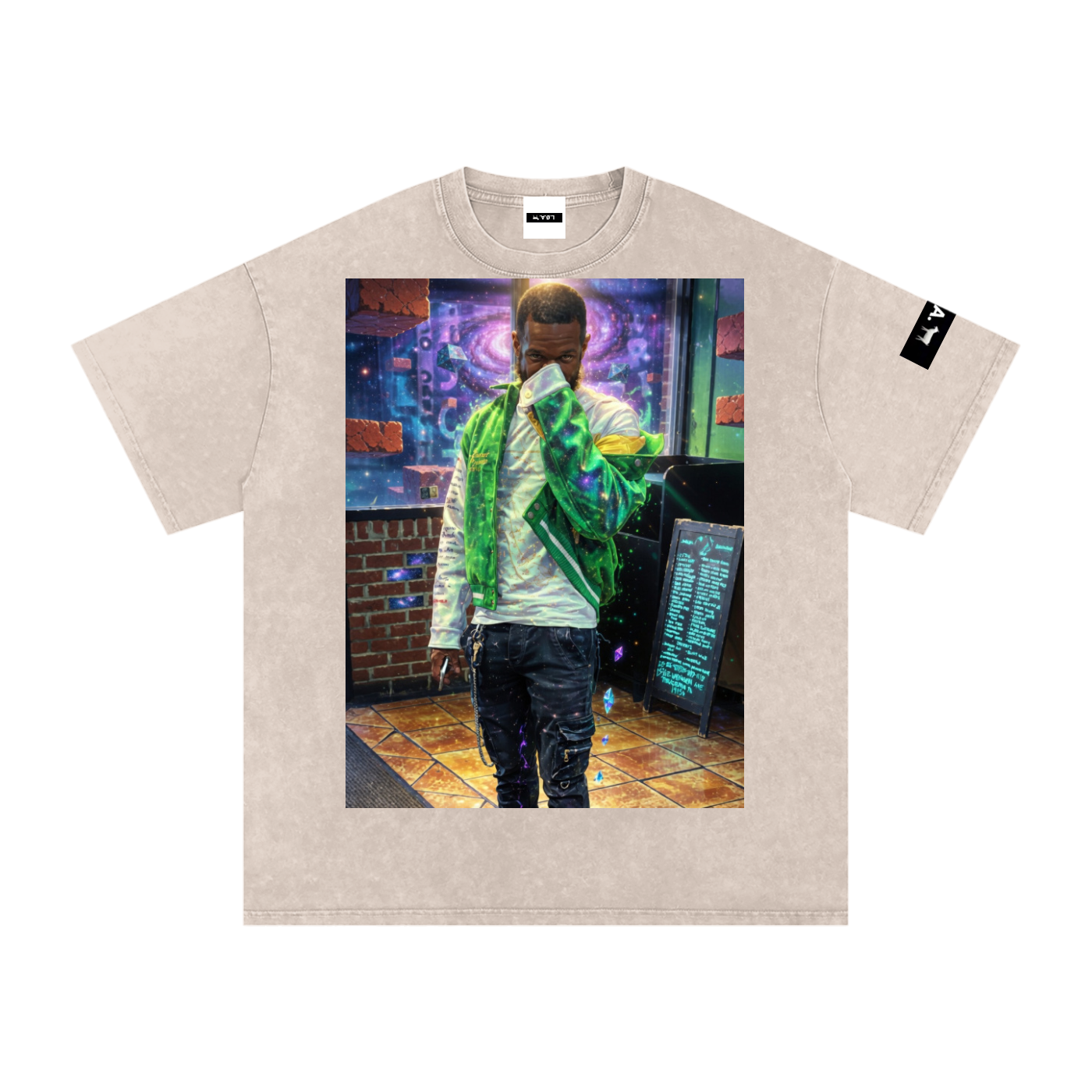 Snow washed oversized cotton t-shirt with vintage streetwear design