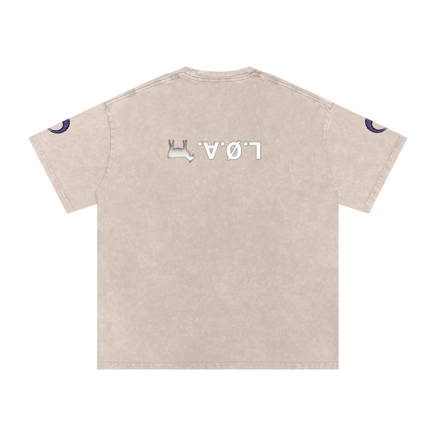 Snow washed oversized cotton t-shirt with vintage streetwear design