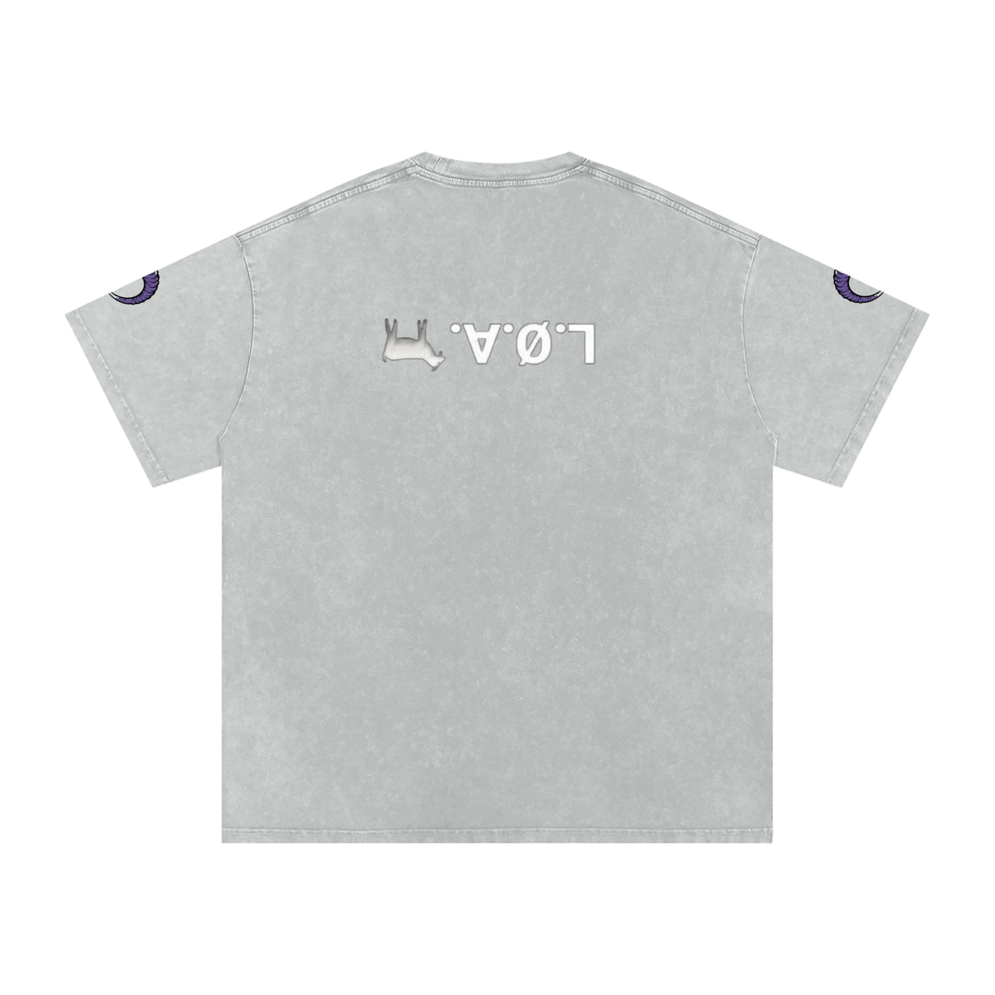 Snow washed oversized cotton t-shirt with vintage streetwear design
