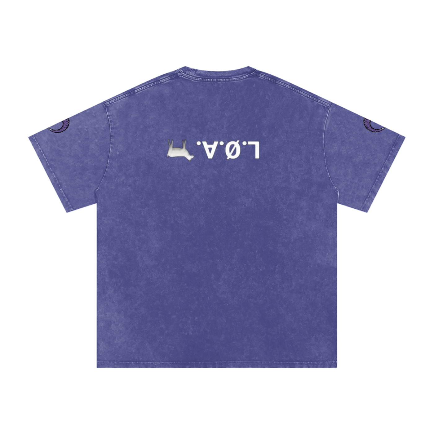 Snow washed oversized cotton t-shirt with vintage streetwear design
