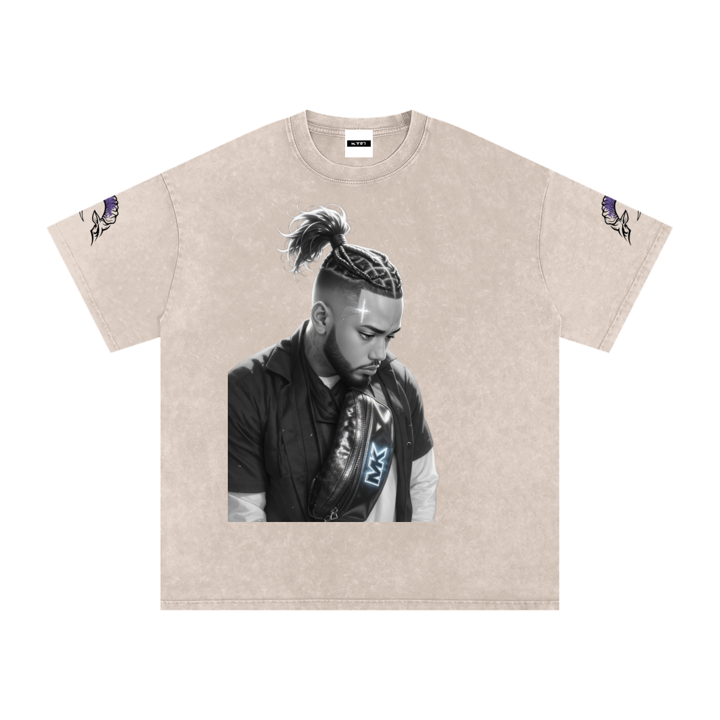 Snow washed oversized cotton t-shirt with vintage streetwear design