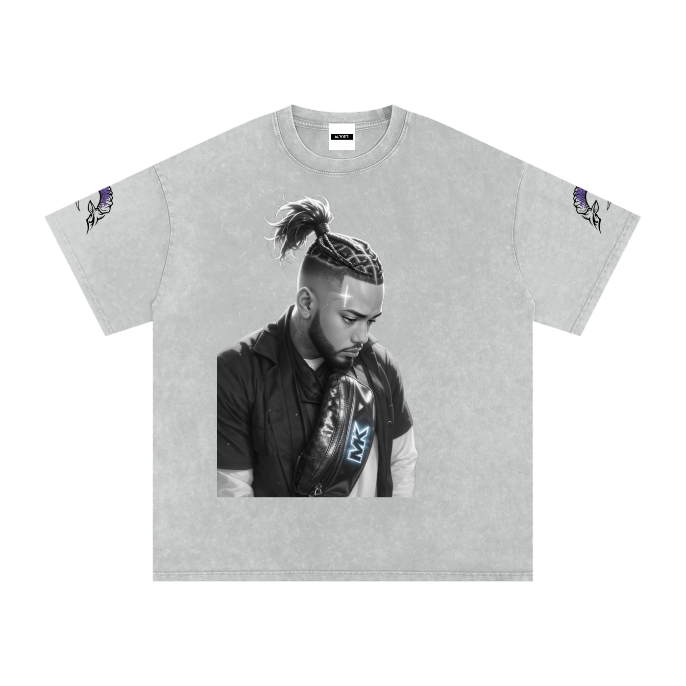 Snow washed oversized cotton t-shirt with vintage streetwear design