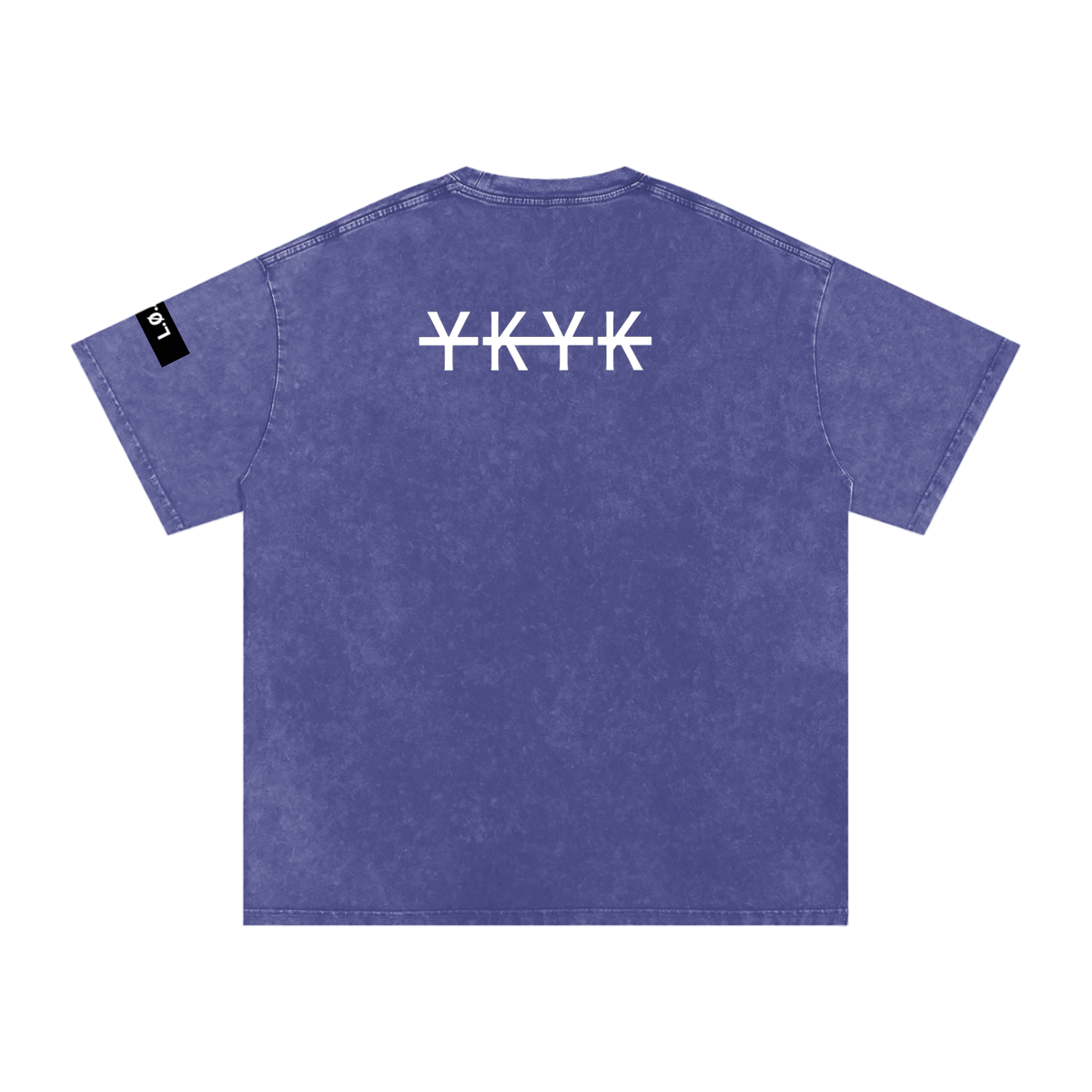 Snow washed oversized cotton t-shirt with vintage streetwear design