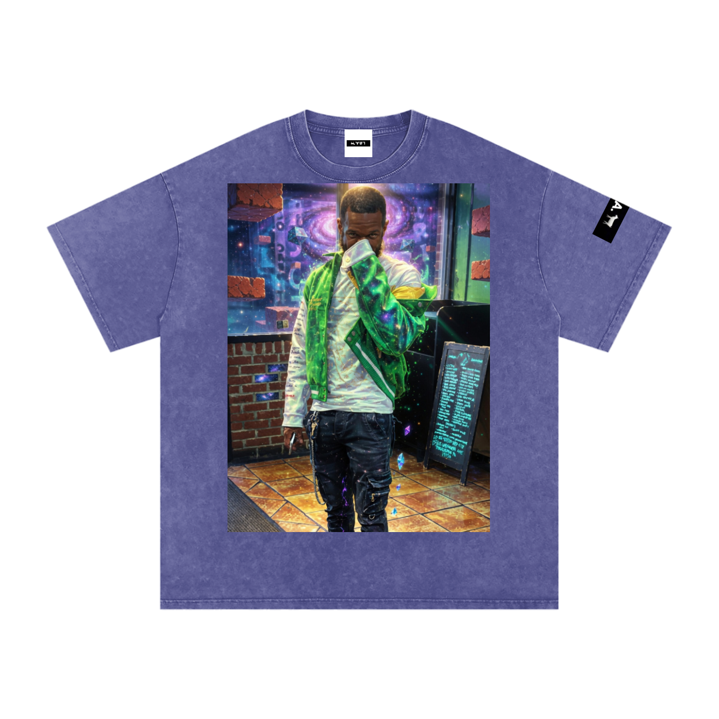 Snow washed oversized cotton t-shirt with vintage streetwear design